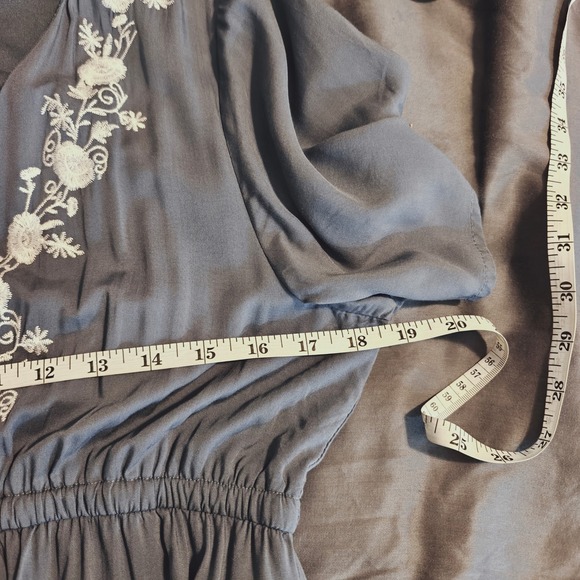 Saving Paige Blue Floral Embroidered V-Neck Empire Waist Maxi Dress Medium - Picture 6 of 12